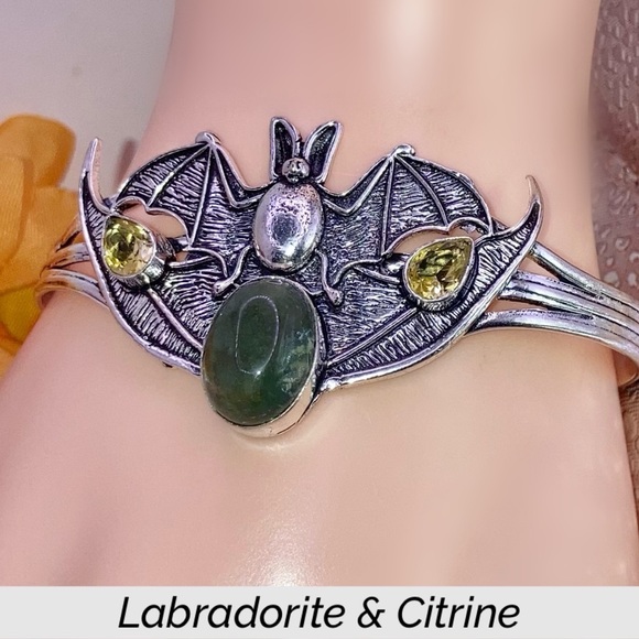 Labradorite & Citrine Quartz Handmade Flying Bat Bangle Bracelet - Picture 1 of 5